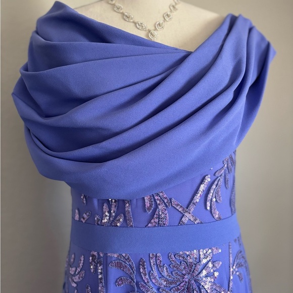 Stunning dress periwinkle color with sequins by TADASHI SHOJI size 10 worn once - Picture 4 of 14